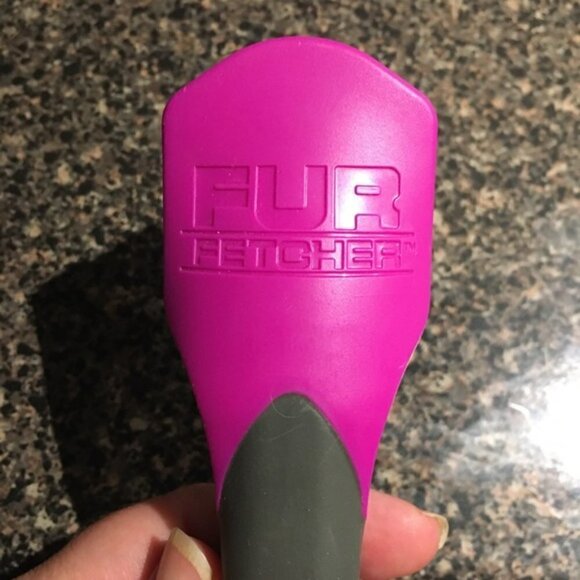 𝅺hartz Grey Pink Fur Fetcher for Cats - Picture 3 of 5
